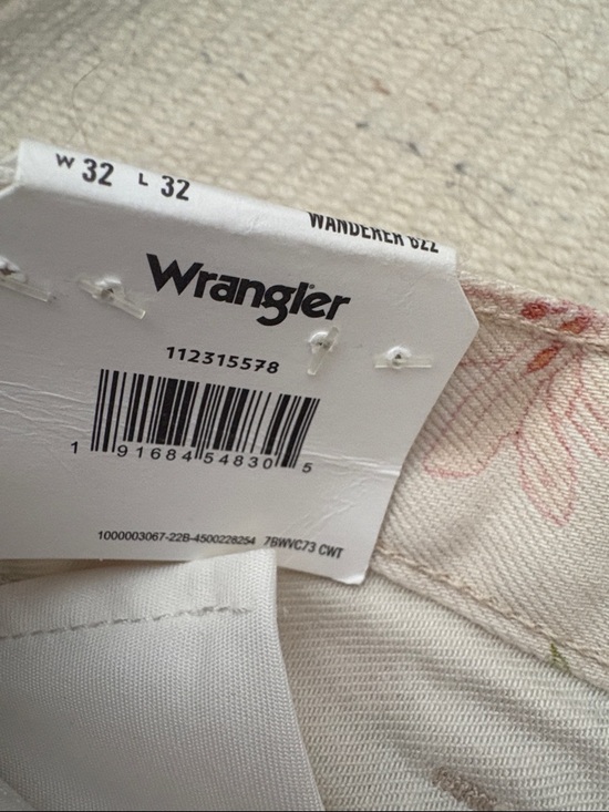 NWT Wrangler wanderer 622 high rise flare floral Jean - Picture 2 of 10